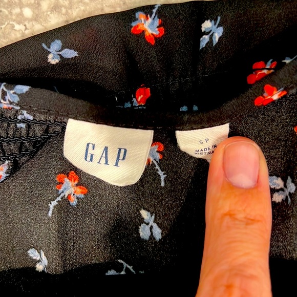 Gap Blouse - Picture 6 of 6